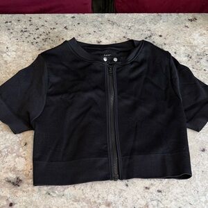 SET Active Black Crop Top